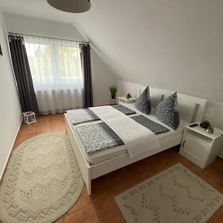 Munkácsy Apartmanok Balatonfenyves Exterior foto