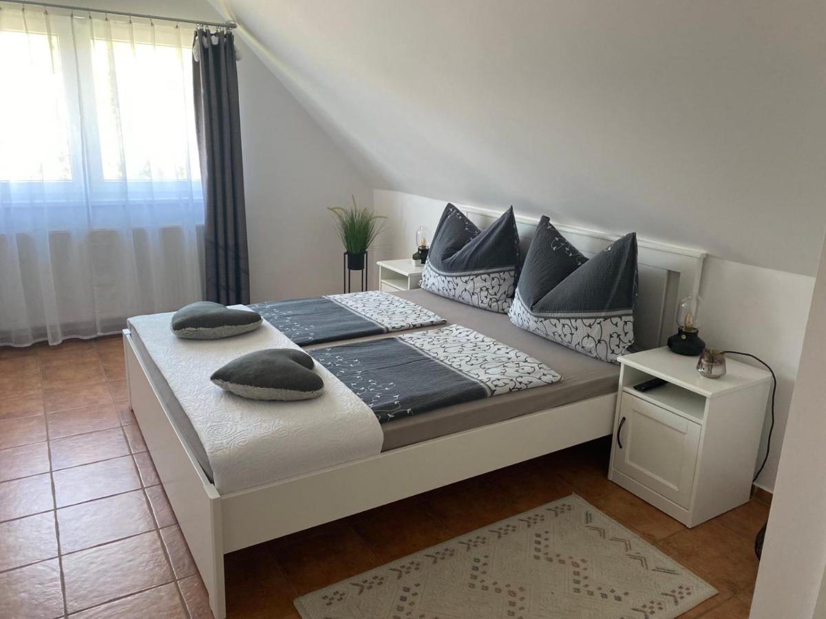Munkácsy Apartmanok Balatonfenyves Exterior foto