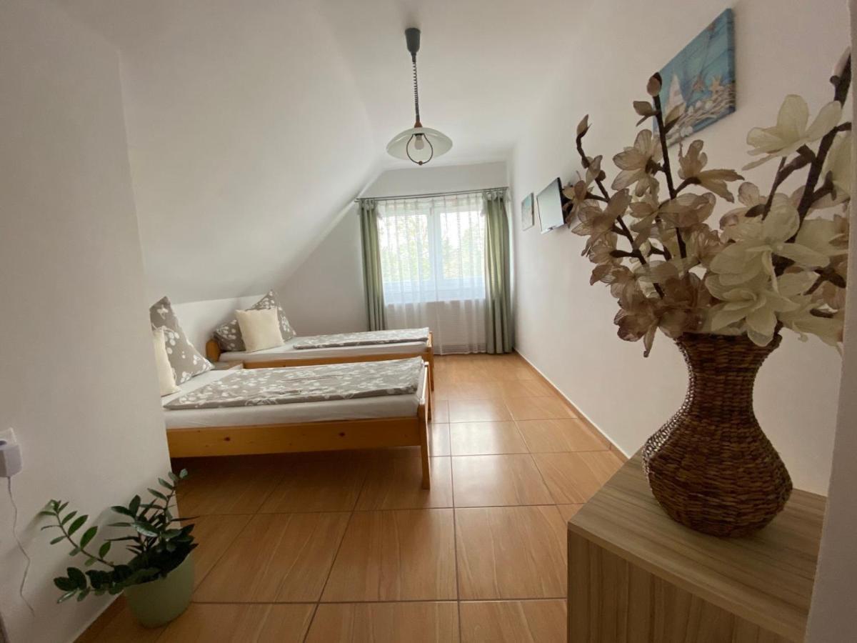Munkácsy Apartmanok Balatonfenyves Exterior foto